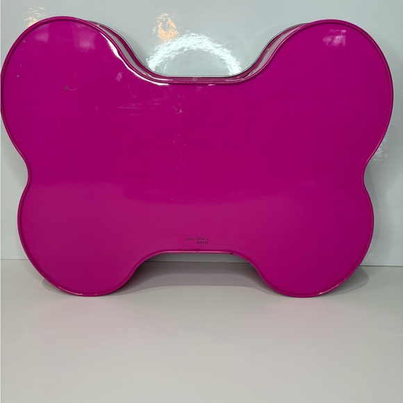 Littlest Pet Shop Bone Shaped Magnetic Tin Carry Case – 2011 Hasbro 🐾 - Picture 7 of 9